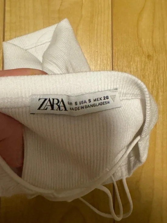 White Ribbed Spaghetti Strap Crop Top - Picture 4 of 4